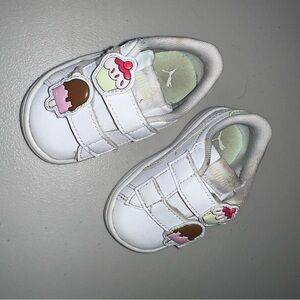 Puma White and Pink Sneakers with Velcro Straps